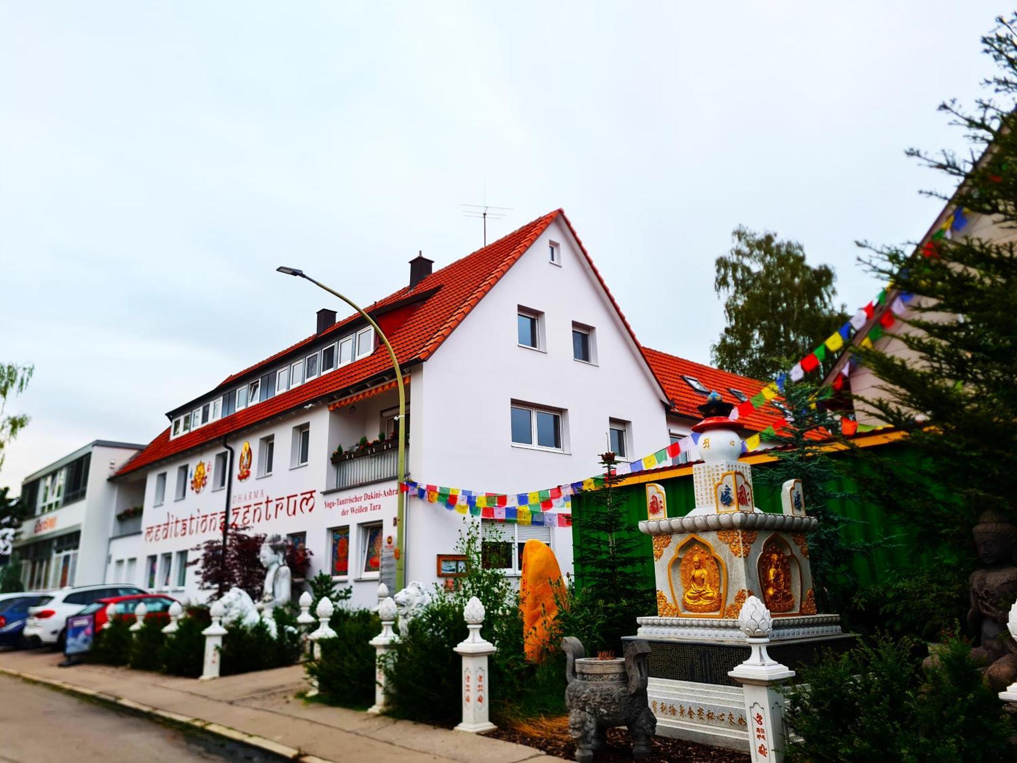 Hotel Seminarhaus Arya Maitreya Kaufbeuren Zewnętrze zdjęcie